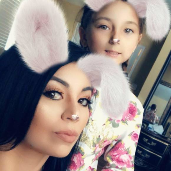 Meet your Posher, Edith - Picture 1 of 1